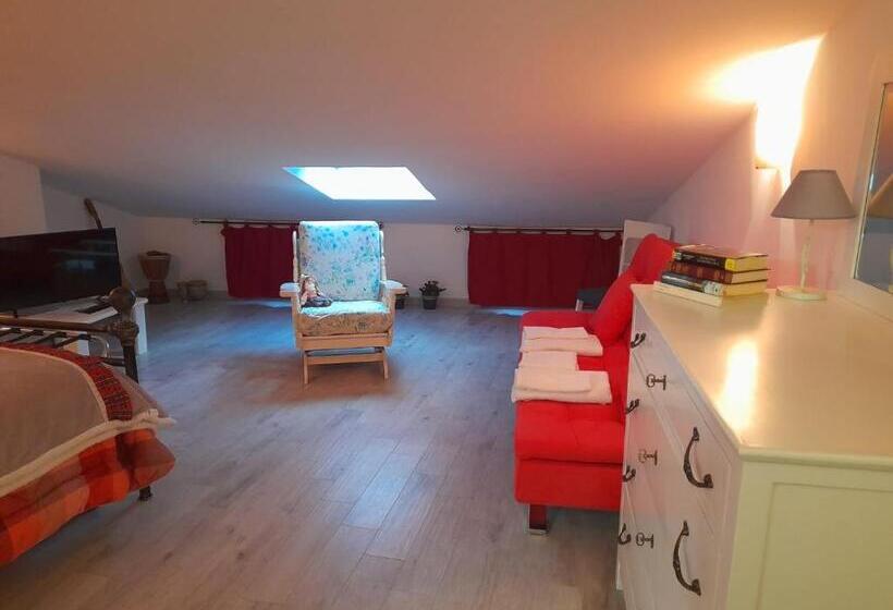 Economy Quadruple Room, B & B L Abbraccio