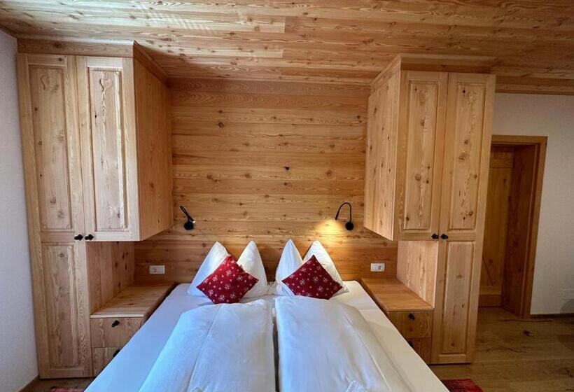 اتاق استاندارد چهار تخته, šurc