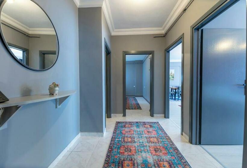 3 Bedroom Suite, Hexa Suites