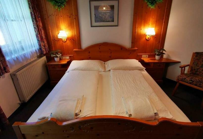 Номер Deluxe с Балконом, Gasthof Geronimo