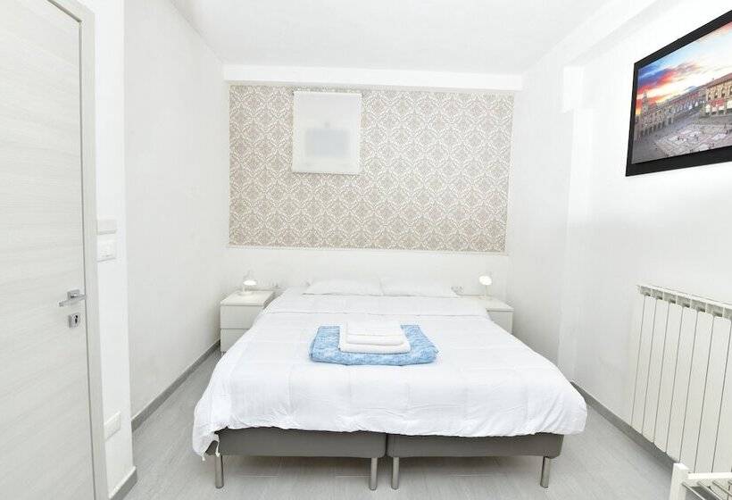 اتاق خانوادگی, A San Lazzaro Rooms