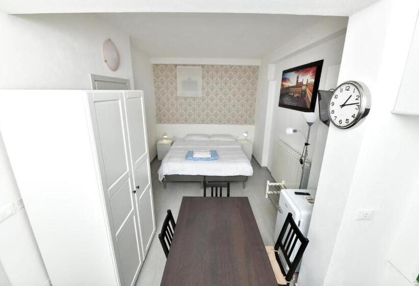 اتاق خانوادگی, A San Lazzaro Rooms