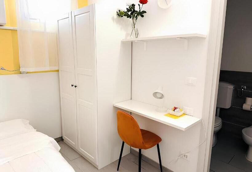 اتاق استاندارد یک نفره, A San Lazzaro Rooms