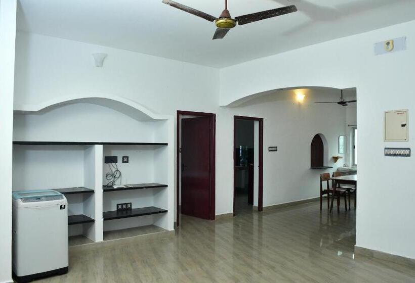 غرفة سوبيريور عائلية, The Club House  Swimming Pool That S Better Than The Beach
