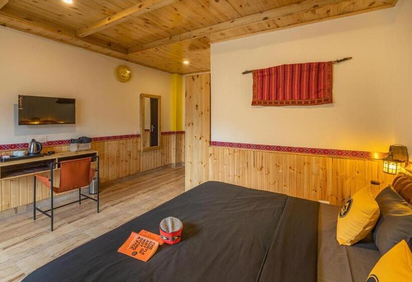 발코니 디럭스 룸, The Hosteller Tirthan Valley