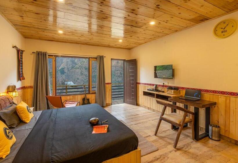 수피리어 룸, The Hosteller Tirthan Valley