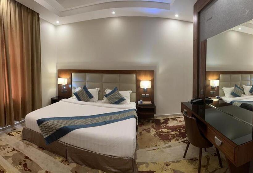 Deluxe Suite King Bed, Delta Hotel Suites