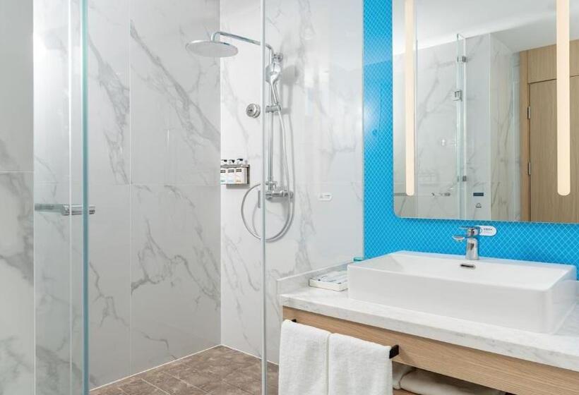 اتاق استاندارد با تخت بزرگ, Holiday Inn Express Qingdao Northern West Coast, An Ihg