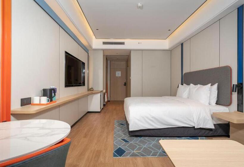 اتاق استاندارد با تخت بزرگ, Holiday Inn Express Qingdao Northern West Coast, An Ihg