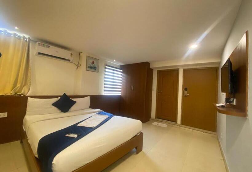 اتاق استاندارد, O V3r Residency