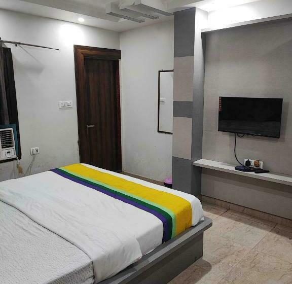 Трехместный Номер Классика, Oyo 70116 Vrindavan Resorts