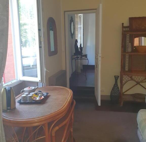 חדר סטנדרט לארבעה, Sunset House Chambres De Hotes