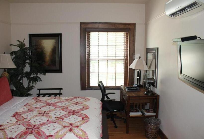 Семейный Номер Deluxe, Iowa House Historic Inn