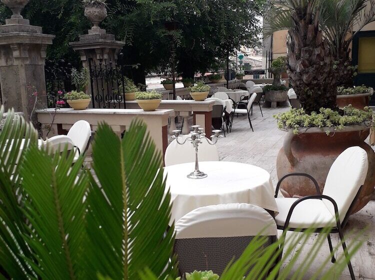 Номер Стандарт Трехместный, Villa Antica Tropea