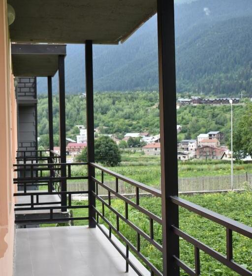 اتاق سوپریور خانوادگی, Lileo Inn