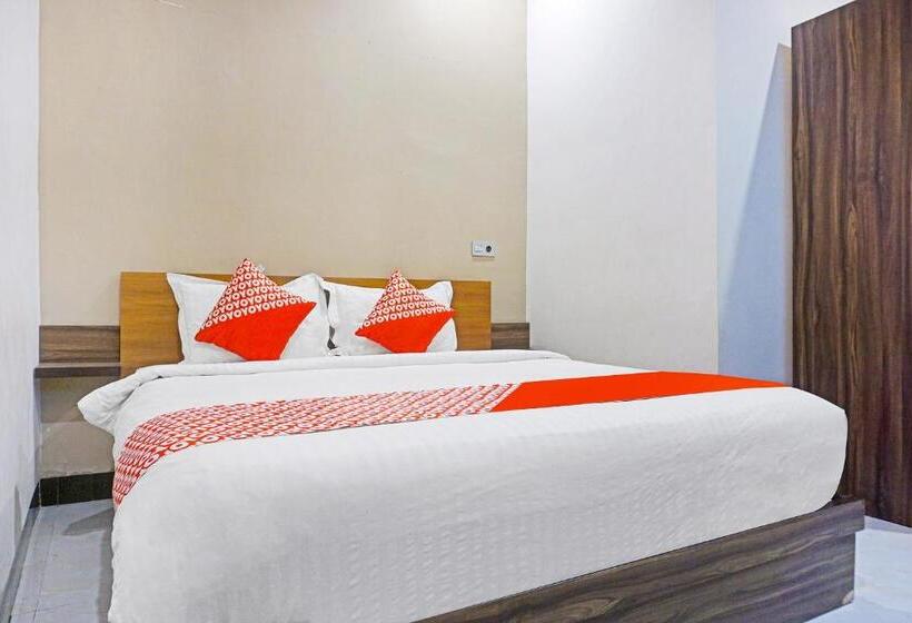 디럭스 룸, Collection O 91331 Hotel Grand Saota Soppeng