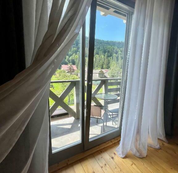 اتاق لوکس با بالکن, Hygge
