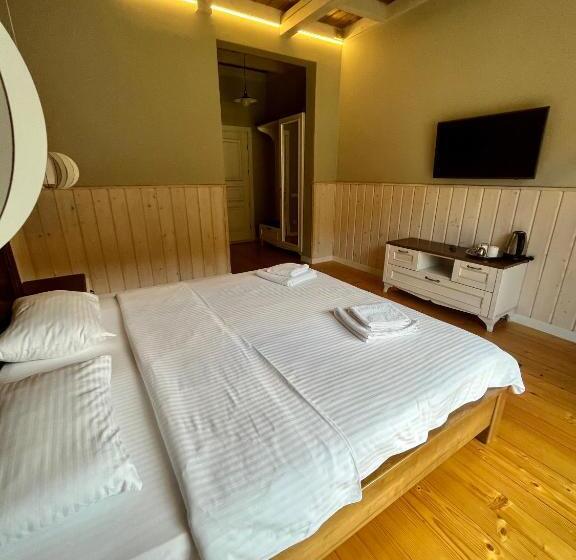 اتاق لوکس با بالکن, Hygge