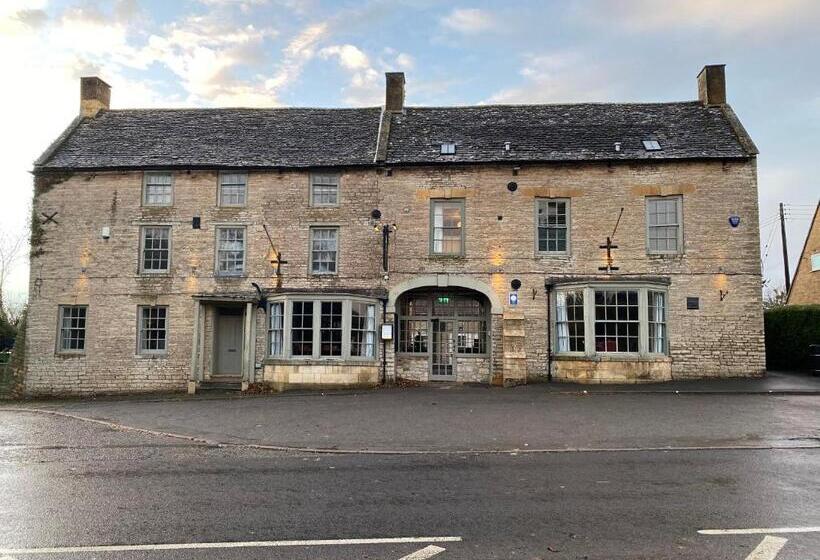 اتاق لوکس, The Halford Bridge Inn