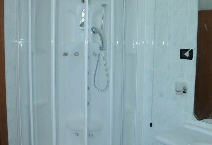 标准单人间, Albergo Villa Ester