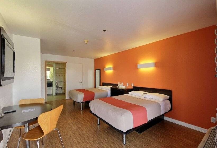 Номер Deluxe, Motel 6edinburg, Tx