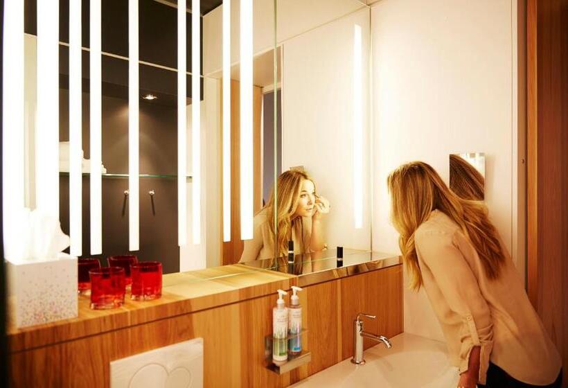 Номер Стандарт, Alt Hotel Winnipeg