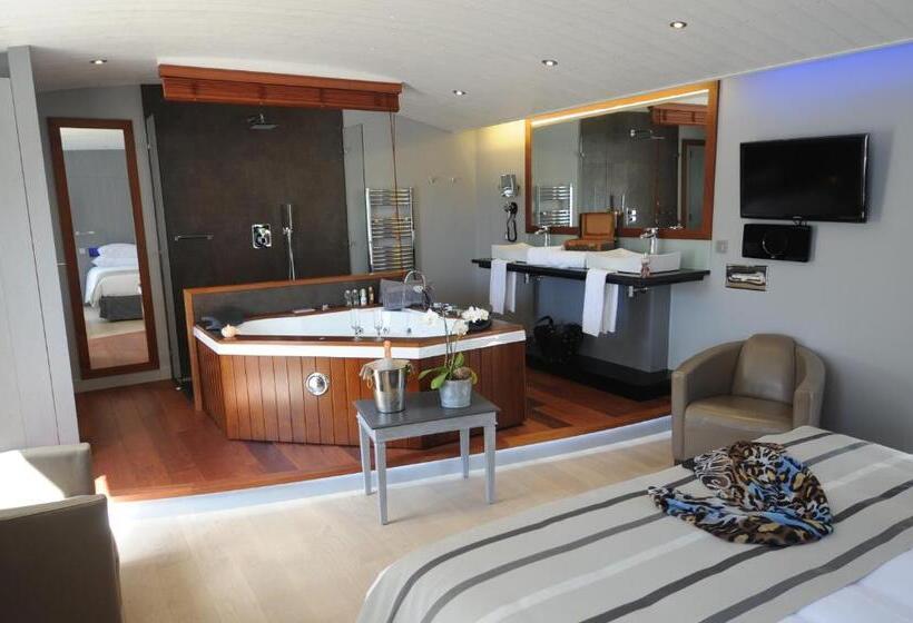 디럭스 스위트, Elegance Suites