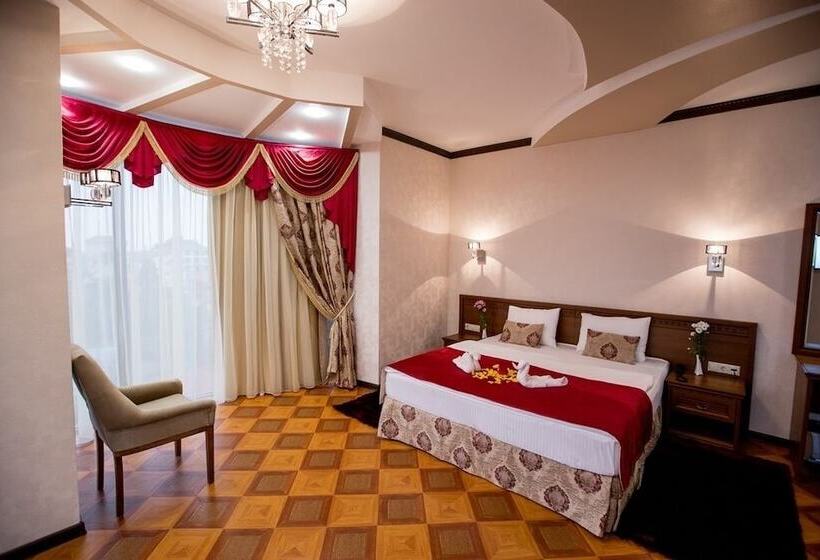 Апартаменты Deluxe 1 Спальня, Shine House