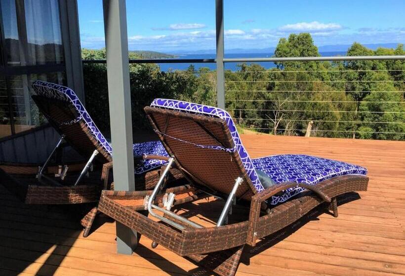 스위트 킹사이즈 침대, Storm Bay B & B