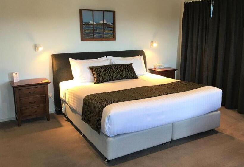 스위트 킹사이즈 침대, Storm Bay B & B