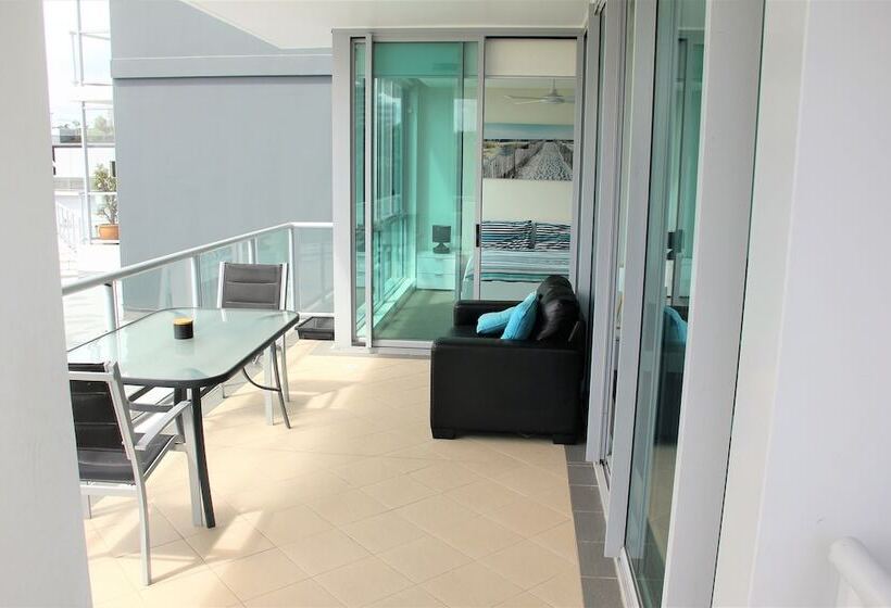 Апартаменты 2 Спальни, Brighton Shores
