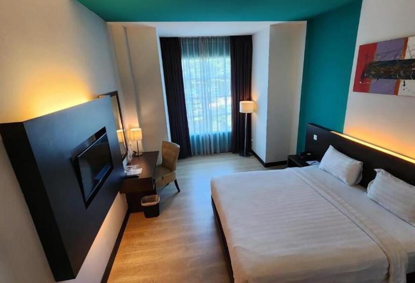 اتاق لوکس با تخت بزرگ, King S Hotel Nagoya Batam