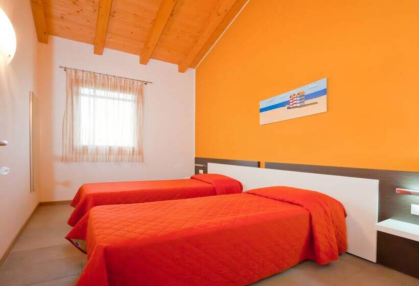 带2个卧室的公寓, Villaggio Laguna Blu