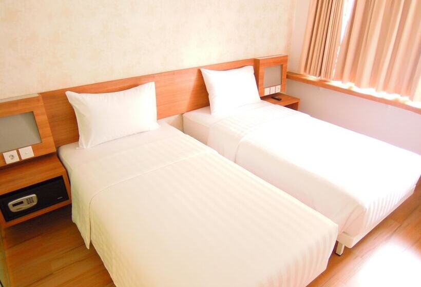 StandaardKamer, Whiz Hotel Cikini Jakarta