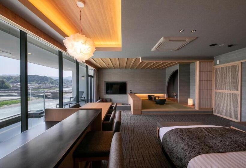 Люкс Вид на Реку, Nabeyahonkan Ryokan