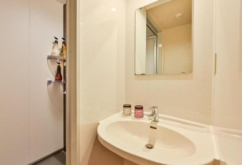スタンダード４人部屋, Nabeyahonkan Ryokan