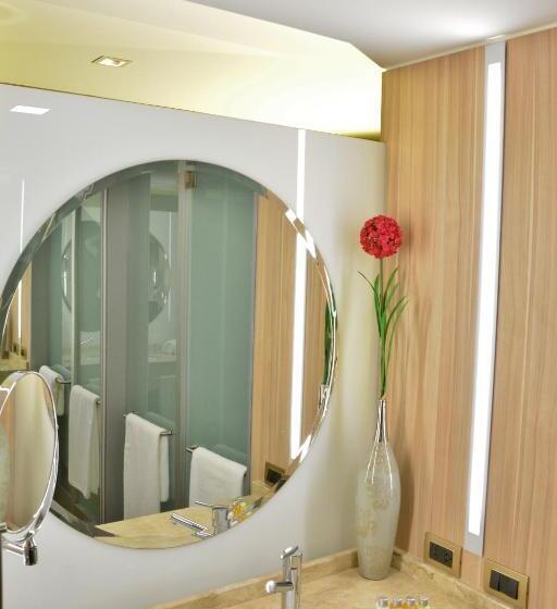 اتاق لوکس, Savoy Hotel Encarnación