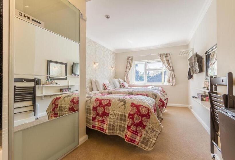 اتاق استاندارد سه نفره, Cambridge House Room Only Accommodation For Adults