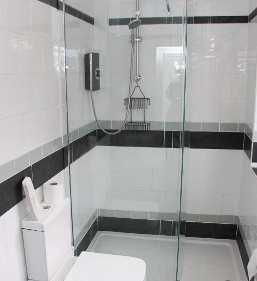 اتاق کلاسیک سه تخته, Cambridge House Room Only Accommodation For Adults