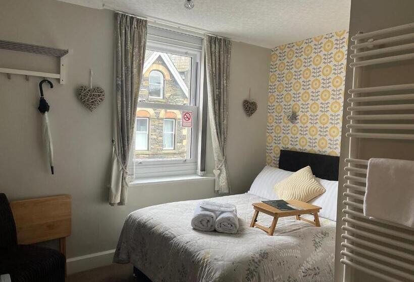 اتاق اکونومی, Cambridge House Room Only Accommodation For Adults