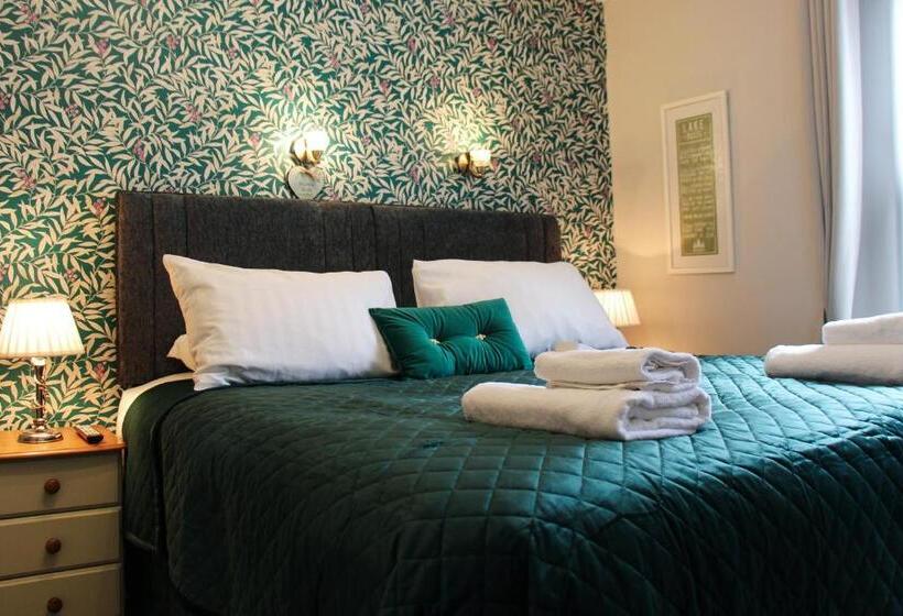 اتاق استاندارد, Cambridge House Room Only Accommodation For Adults