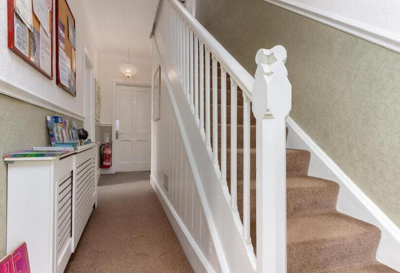 اتاق استاندارد, Cambridge House Room Only Accommodation For Adults