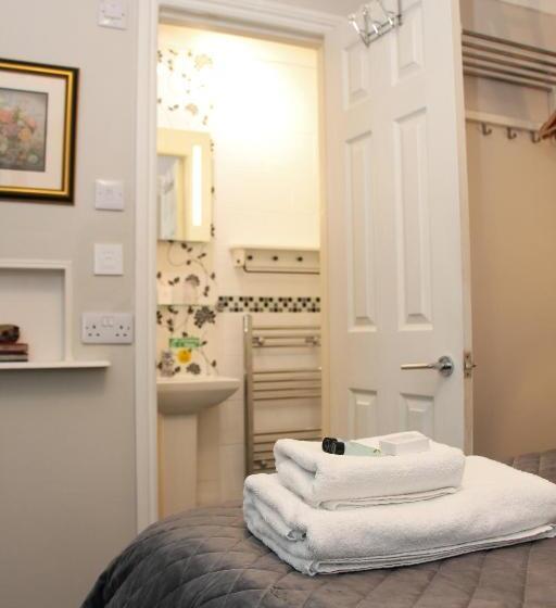 اتاق استاندارد, Cambridge House Room Only Accommodation For Adults