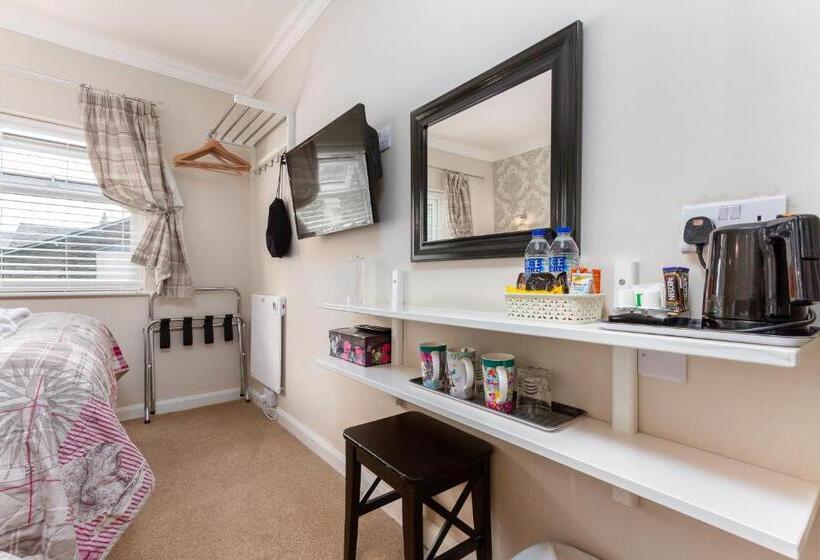 اتاق استاندارد سه نفره, Cambridge House Room Only Accommodation For Adults