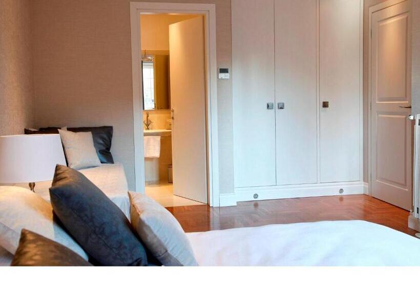 Номер Стандарт Трехместный, La Villetta Suite