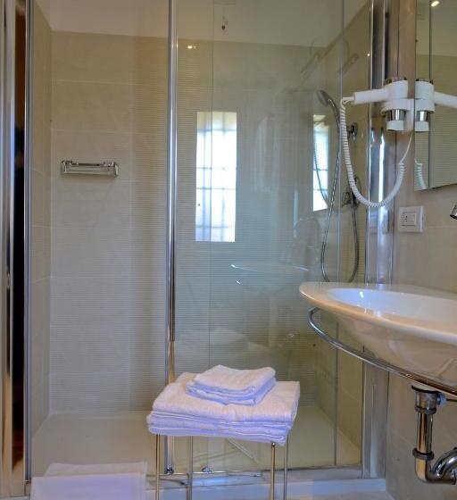 Номер Стандарт Трехместный, La Villetta Suite