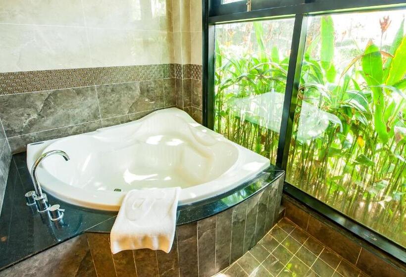 اتاق لوکس با چشم‌انداز دریا, Famiana Resort & Spa   Complimentary Airport Shuttle