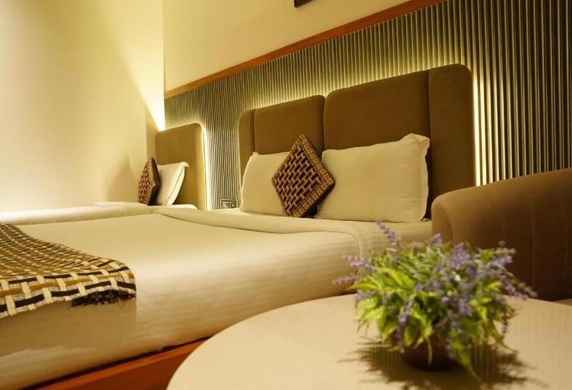 Номер Стандарт Трехместный, Ganpati Palace Shirdi Newly Renovated