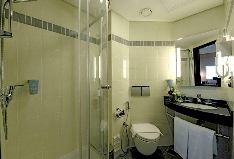 جناح, Ibis Seef Manama