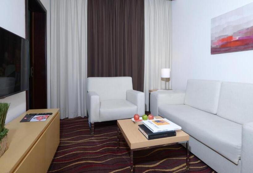 جناح, Ibis Seef Manama
